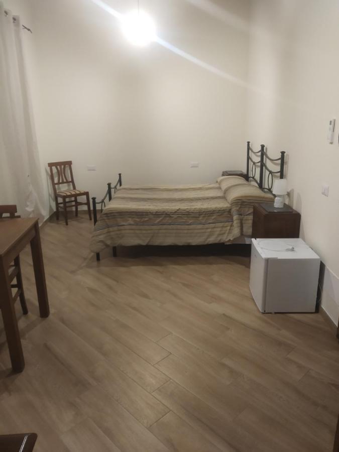 Casa Porta San Francesco Bed & Breakfast Alatri ภายนอก รูปภาพ
